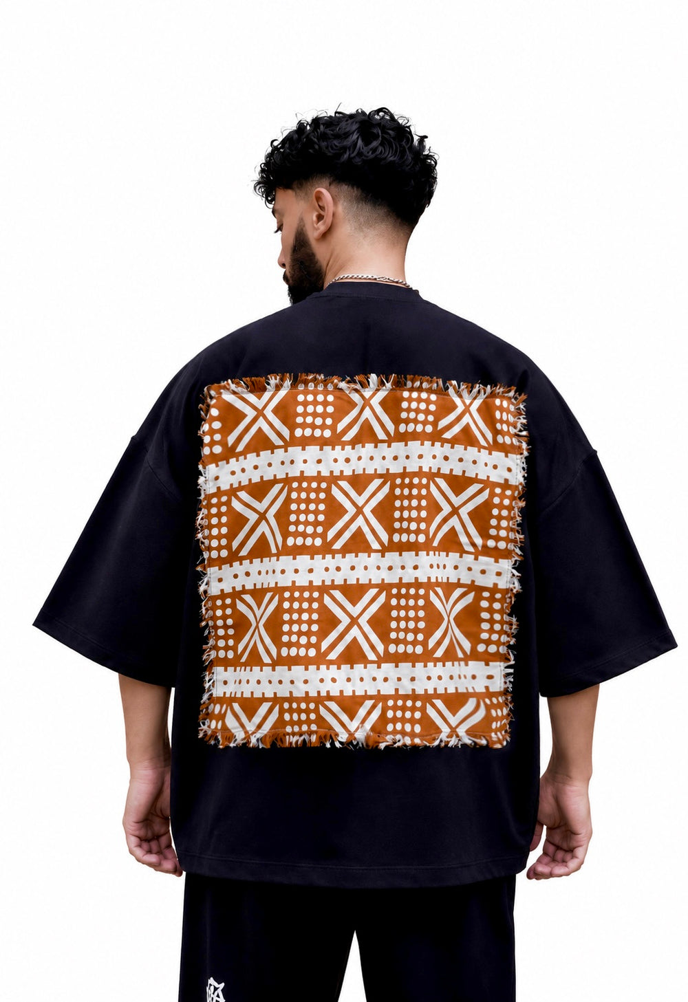 SAHARA PATCH TEE