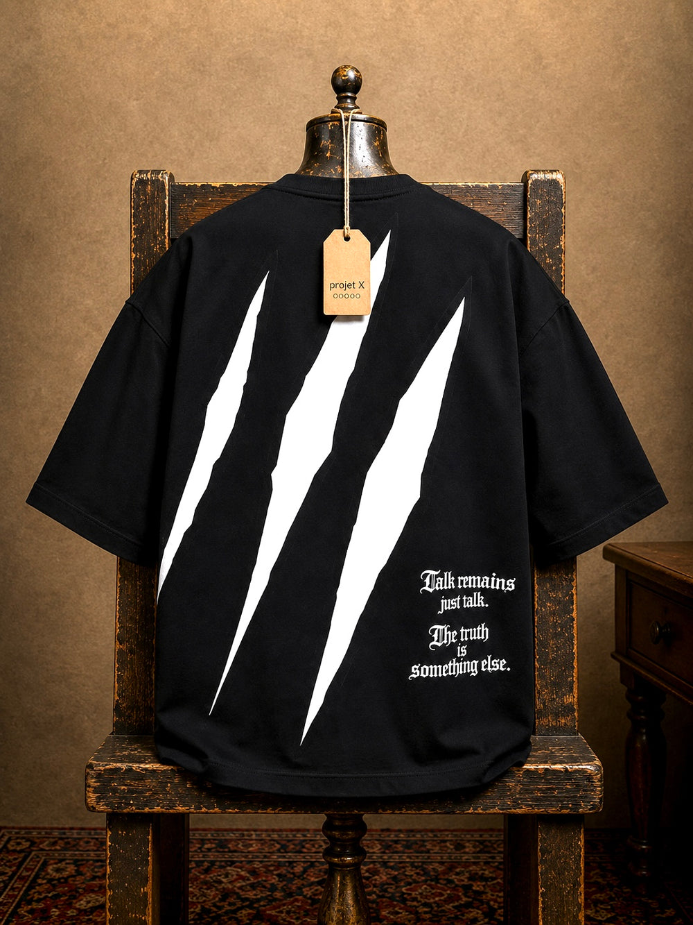 TRUTH CLAW TEE